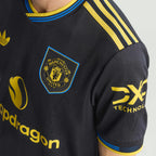 Manchester United Third Shirt 25/26 – Old School Edge Edition
