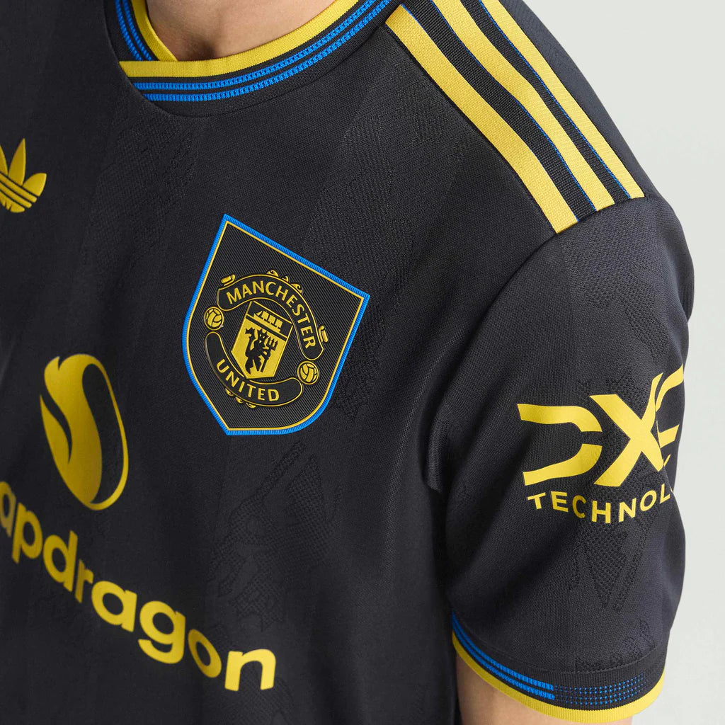 Manchester United Third Shirt 25/26 – Old School Edge Edition